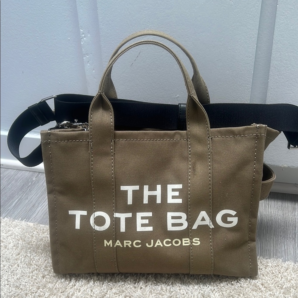 COPY - Marc Jacobs olive green the tote bag